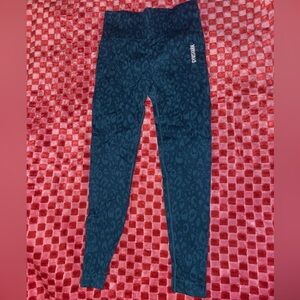 Gymshark scrunch butt leggings. Size S.